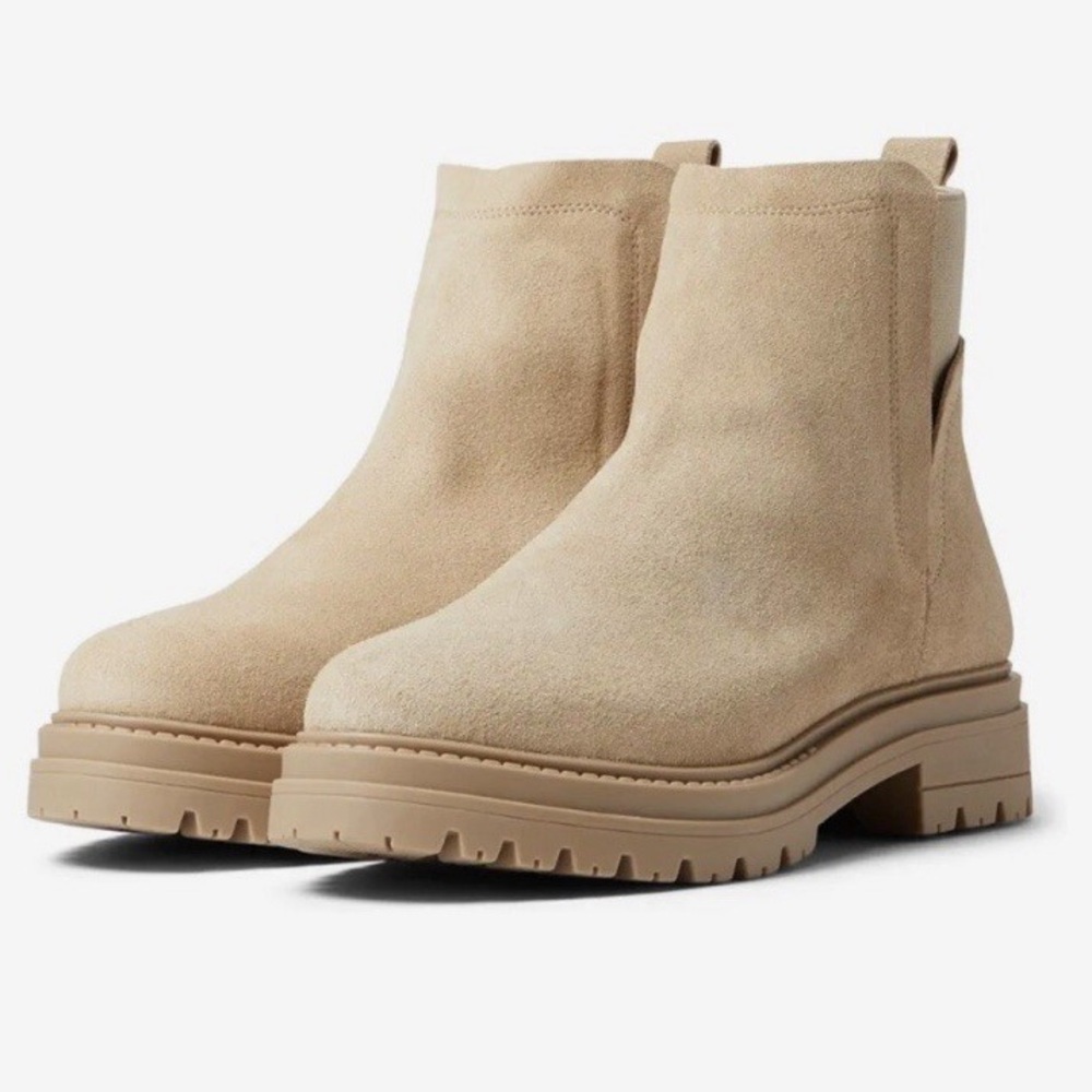 Steve Madden Tan Ankle Boots